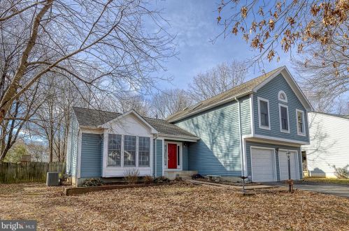 3 Harwood Ct, Fredericksburg, VA 22405-2858