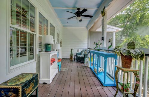 225 Etiwan Pointe Dr, Mount Pleasant SC  29464-7946 exterior