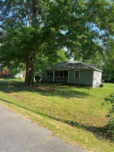 434 Mcinnes Cir, Marietta, GA 30060-3958