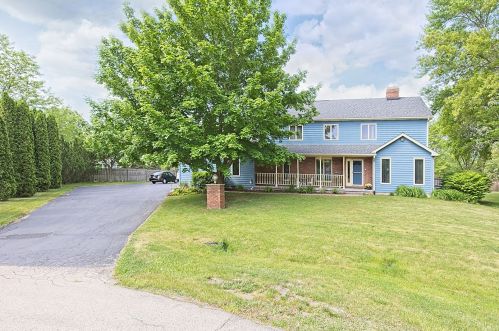 10437 Prairie Ln, Waukegan, IL 60087-5401