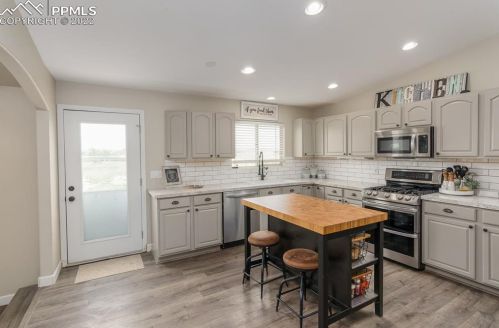 1469 Farley Ave, Pueblo CO  81007-2310 exterior