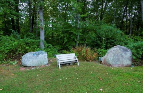 15 Apache Dr, Westerly RI  02891-2056 exterior