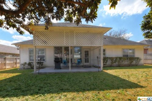 115 Parkridge Cir, Seguin TX 78155-7157 exterior
