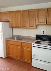6523 8th St, Philadelphia PA  19126-3749 exterior