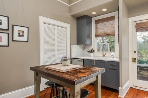 1093 Colquitt Ave, Atlanta GA  30307-1921 exterior