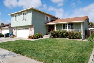 355 Victoria Dr, Gilroy, CA 95020-6730