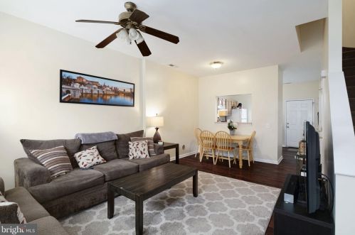 716 13th St, Philadelphia, PA 19123-0024