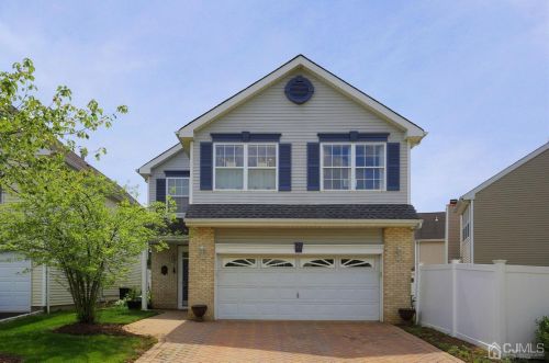 91 Glen Oaks Ct, Old Bridge, NJ 08857-3553