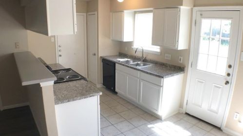 1211 Bayou Glen Dr, Morgans Point TX  77571-9612 exterior