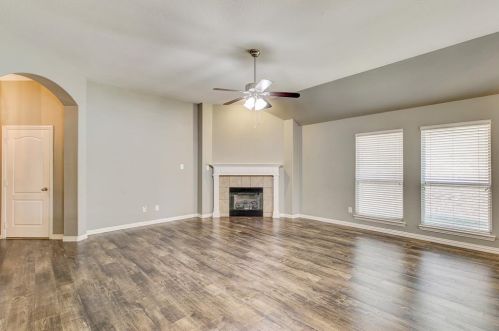 1330 Meadows Ave, Argyle TX  76226-6624 exterior