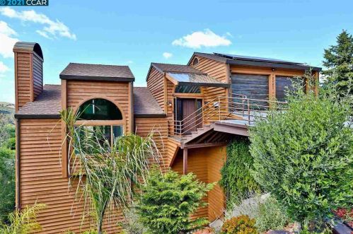 2106 Valente Cir, Pacheco, CA 94553-2736