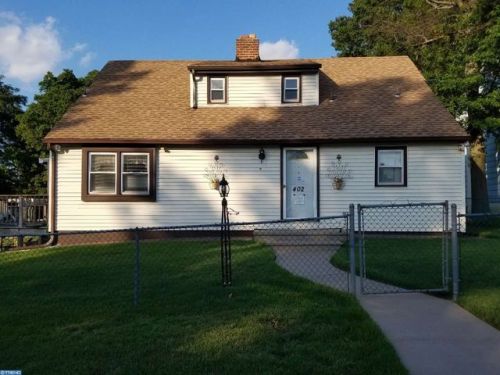 402 47th St, Camden, NJ 08110-3903