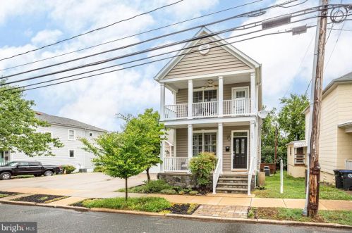 527 Willis St, Fredericksburg, VA 22401-5650