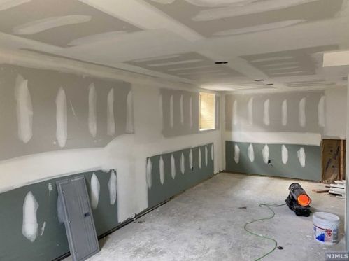 208 Indiana St, Maplewood NJ  07040-3404 exterior