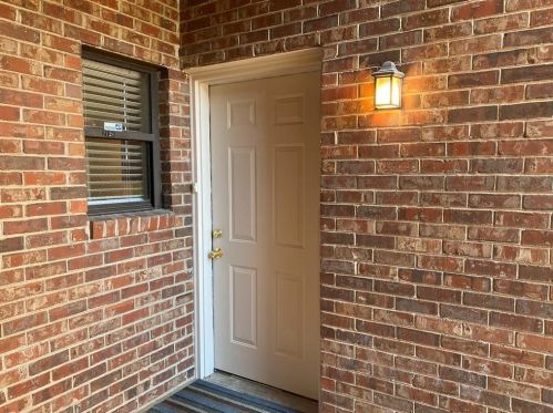 2126 Palmyra Dr, Marietta, GA 30067-6683