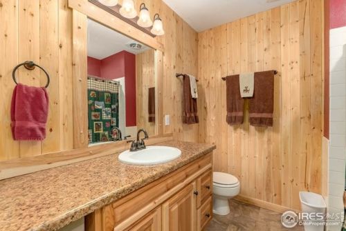 890 Fish Creek Rd, Estes Park CO 80517-5462 exterior