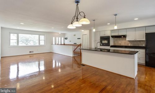 1700 Woodman Ave, Silver Spring MD  20902-3941 exterior