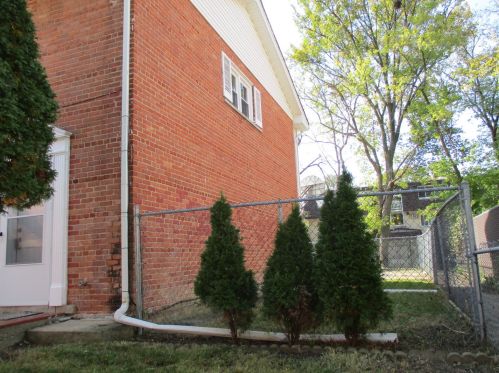 8840 Dee Rd, Des Plaines IL  60016-5409 exterior