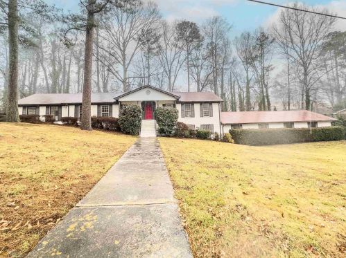 5645 Nottingham Dr, Lilburn, GA 30047-6020
