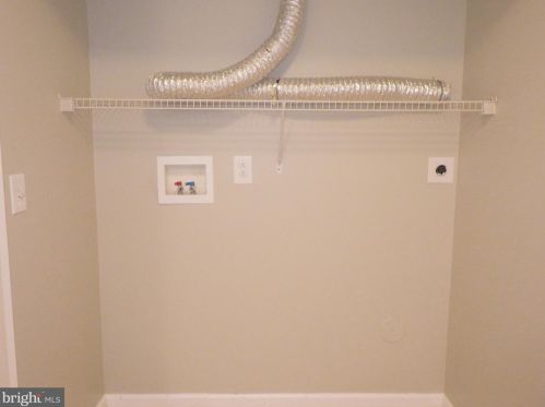 725 44 St, Philadelphia PA 19104-2910 exterior