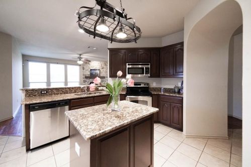 3312 Stonecrop Trl, Argyle TX  76226-2494 exterior