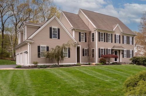 5 Shepard Way, Ellington, CT 06029-6800