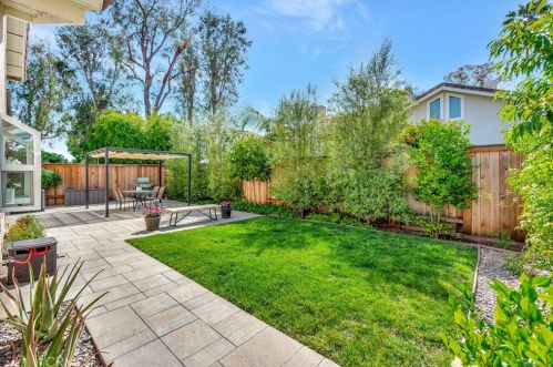 22 Delamesa, Irvine CA  92620-1838 exterior