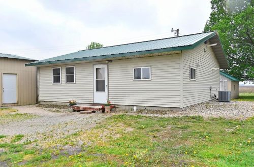 54776 35th St, Bricelyn, MN 56014-9433