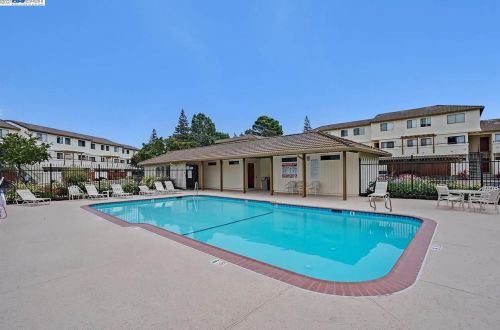 5080 Valley Crest Dr, Concord CA  94521-4983 exterior