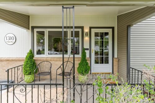 1310 Bates Pkwy, Englewood CO  80113-1761 exterior