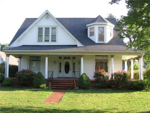 205 Illinois St, Breese, IL 62293-1623