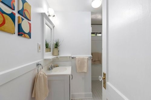 15 Branham St, Atlanta GA  30317-1228 exterior