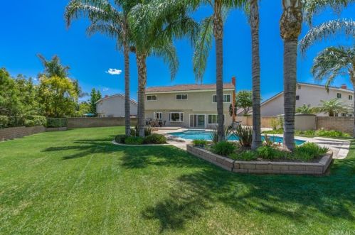 8198 Woodsboro Ave, Anaheim CA  92807-2519 exterior