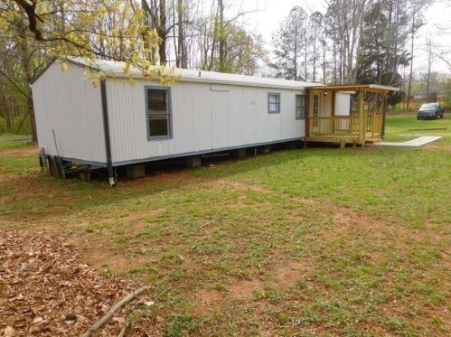 714 Peachtree Rd, Jefferson GA  30549-1560 exterior