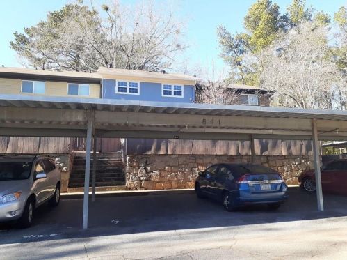 644 Garden Walk Dr, Stone Mountain, GA 30083-3541