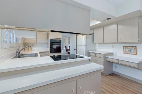 7 Butler St, Irvine CA  92612-2724 exterior