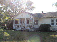 126 Swamp Rd, Alma, GA 31510-1657