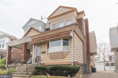 6125 Jackson St, Philadelphia, PA 19135-3636