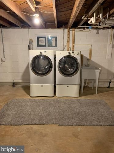 611 Park Rd, Severna Park MD  21146-3524 exterior