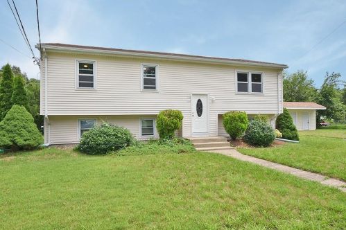 204 Sefton Ave, Warwick, RI 02889-8327