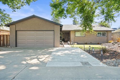 1136 Wildflower Dr, Modesto, CA 95355-4826