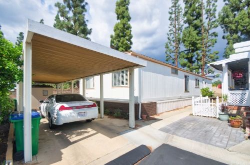 5200 Irvine Blvd, Irvine CA  92620-2013 exterior