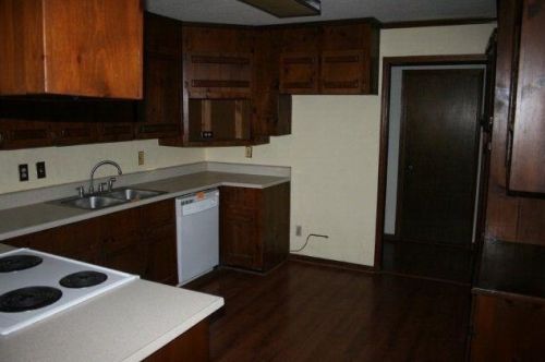 311 Overlook Dr, Montezuma, GA 31063-1033
