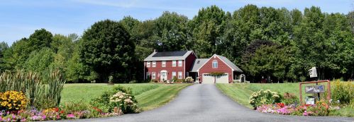 54 Field Rd, Cumberland, ME 04021-3104
