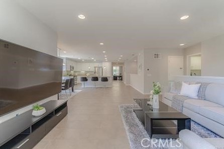 37 Waldorf, Irvine CA  92612-1066 exterior