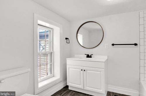 136 East St, Carlisle PA  17013-2515 exterior