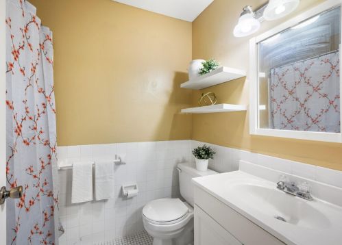 2411 Unity Ave, Minneapolis MN  55422-3449 exterior