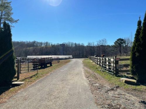 379 Buckeye Trl, Big Canoe GA  30143-7934 exterior