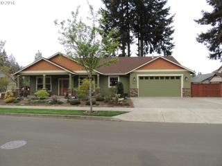 18601 White Tail Ave, Sandy, OR 97055-8858