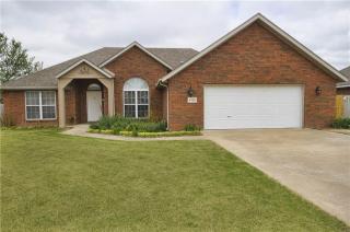 4382 Warwick Cv, Springdale, AR 72762-8297